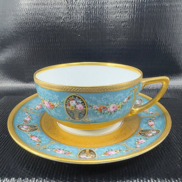 Black Knight Porcelain Fine Bone China Teacup Saucer Set Heavy Gold Pattern READ - Picture 11 of 11
